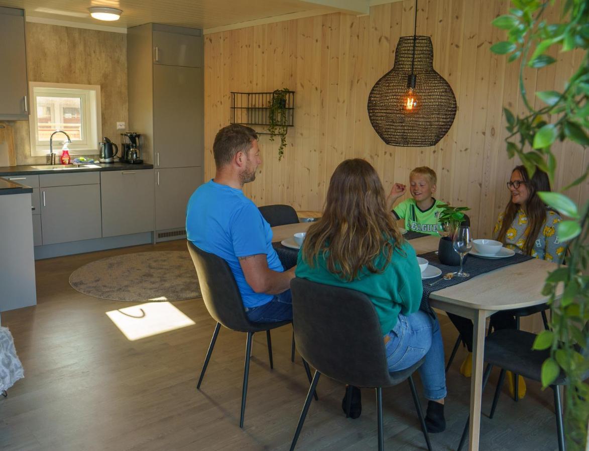Appartamento Lilleeideholmen Sjohusutleie Haug Esterno foto